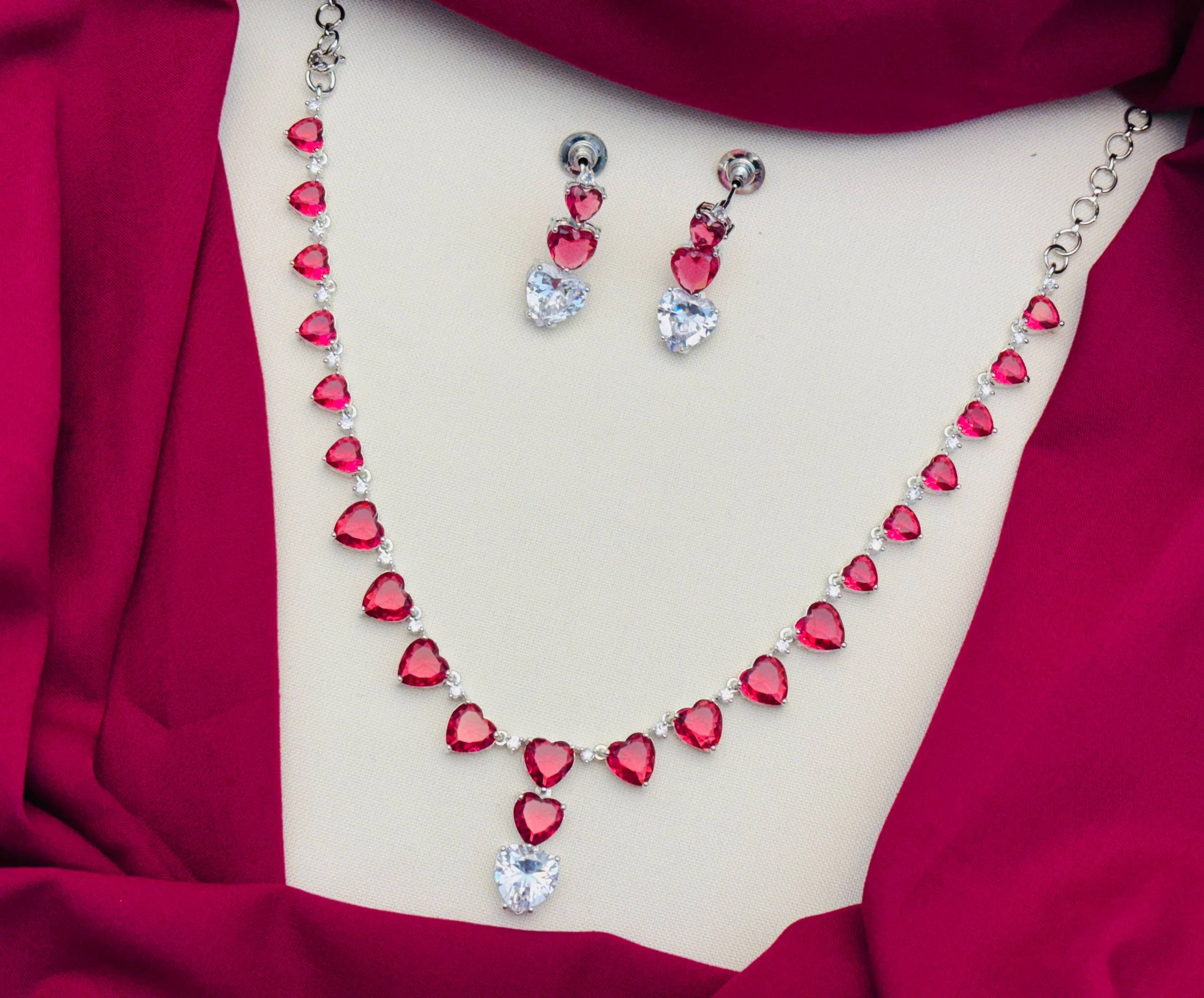 American Diamond Heart Pattern Necklace Set – Wine Red