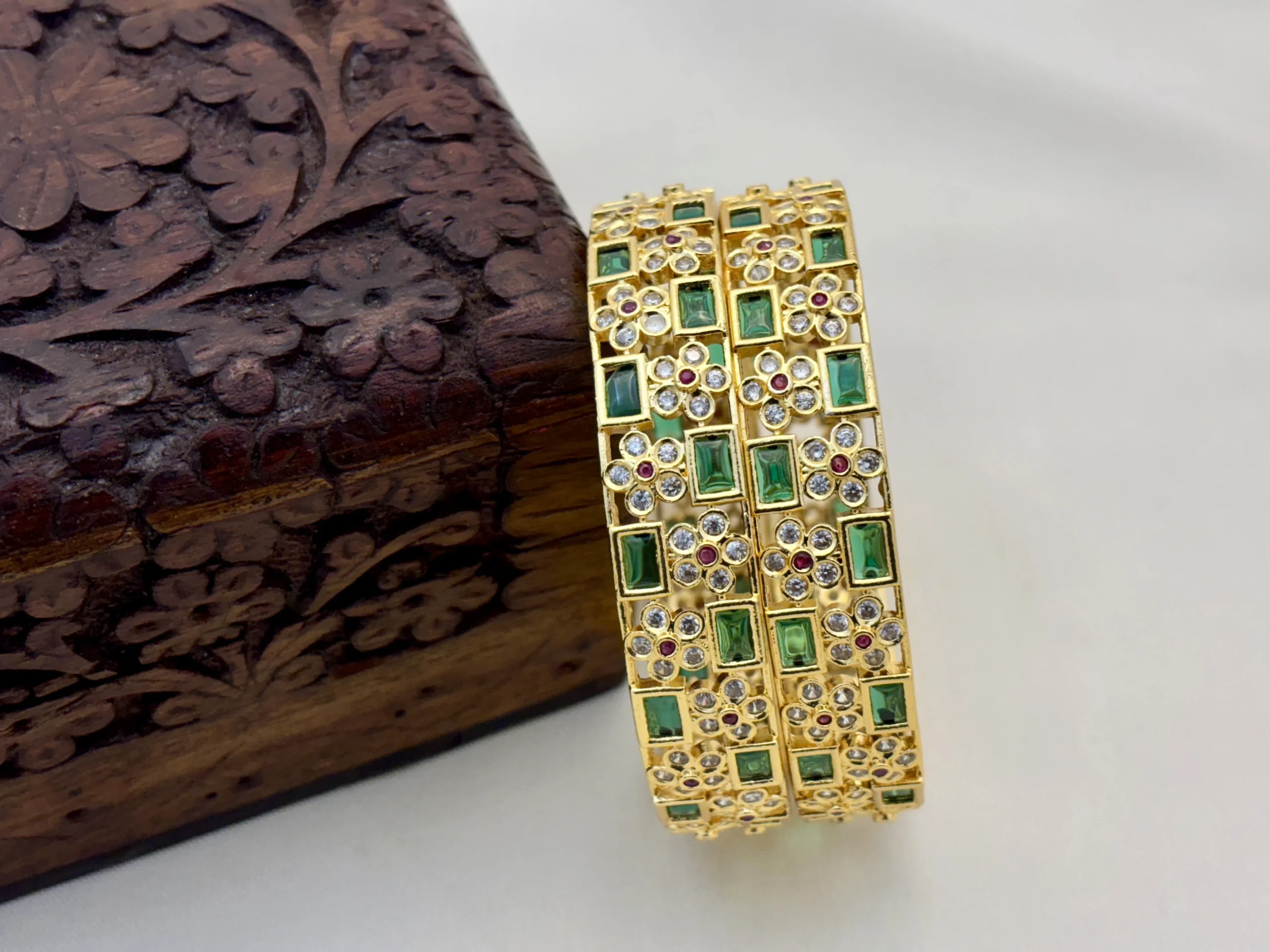 Matte Gold Traditional Emerald Green & White Stone Brass Bangles – Kasim Jewellers